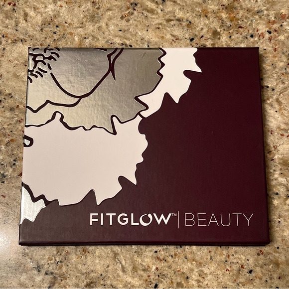 Fitglow Softness Palette - Picture 3 of 4